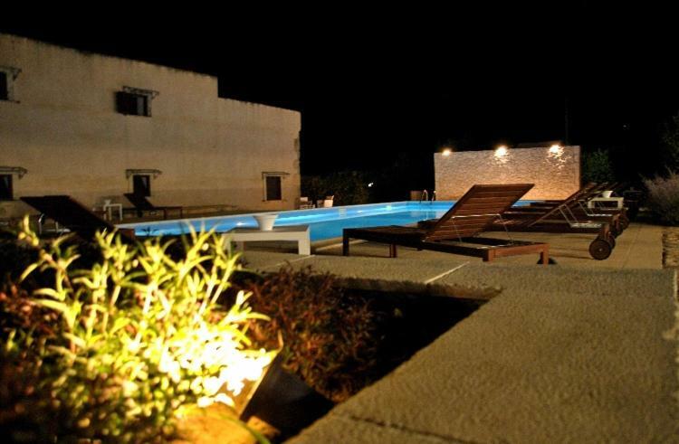 ノート Antica Masseria La Fiumara Bed & Breakfast エクステリア 写真